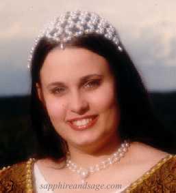 "Diana" Reta Lattice Pearl Headpiece