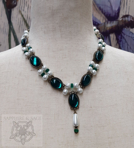 "Maria" Renaissance Necklace in Emerald Green - READY TO SHIP
