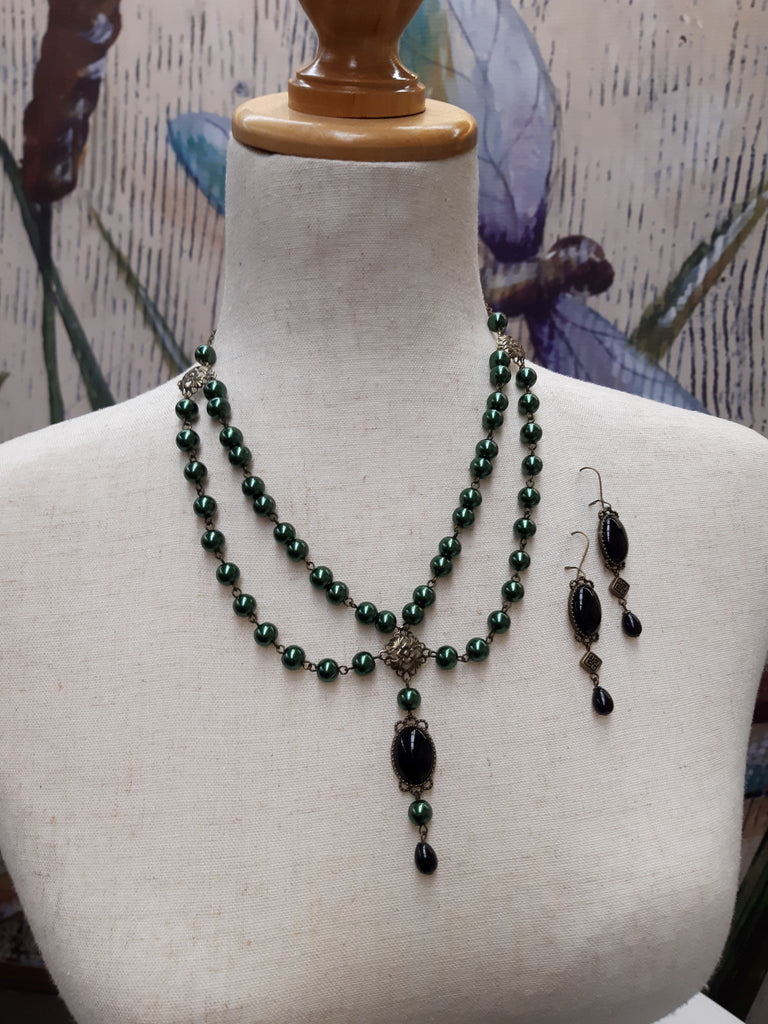 "Ghiana" Renaissance Necklace and Earrings Set in Forest Green - READY TO SHIP